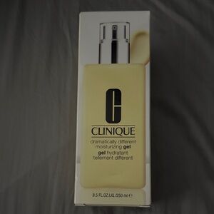 Clinique Dramatically Different Moisturizing Gel 8.5 FL OZ  New